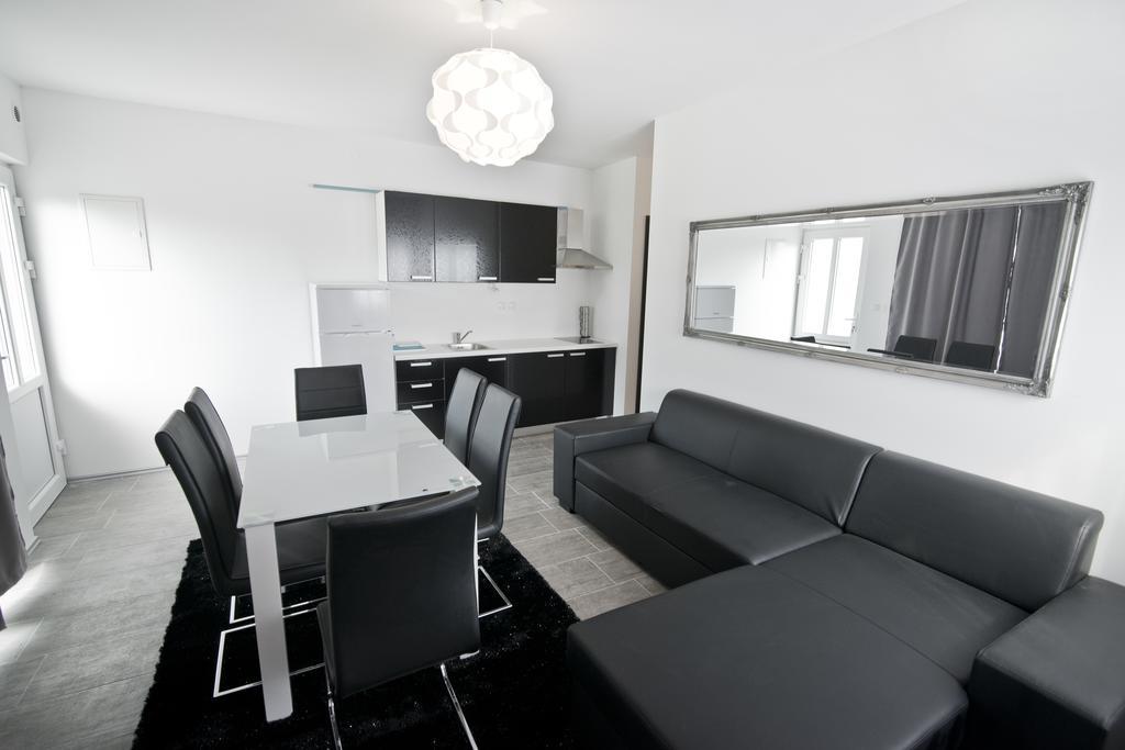 Rooms&Apartments Marinero Betina  Buitenkant foto